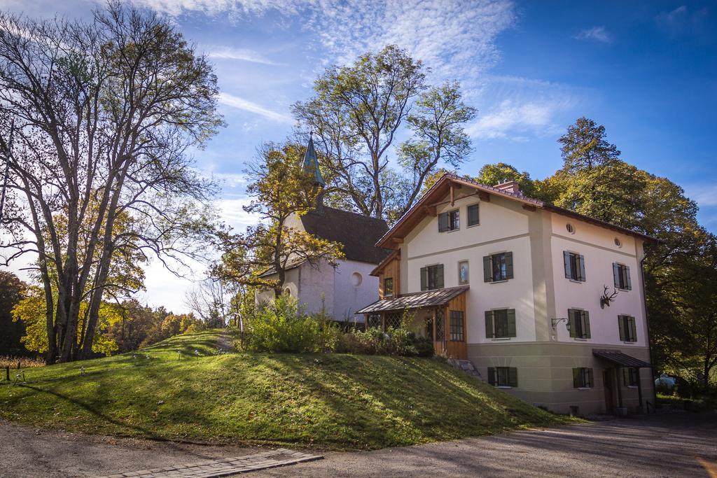 Апартаменты Schlossgaststatte Hohenberg Зеесхаупт Экстерьер фото