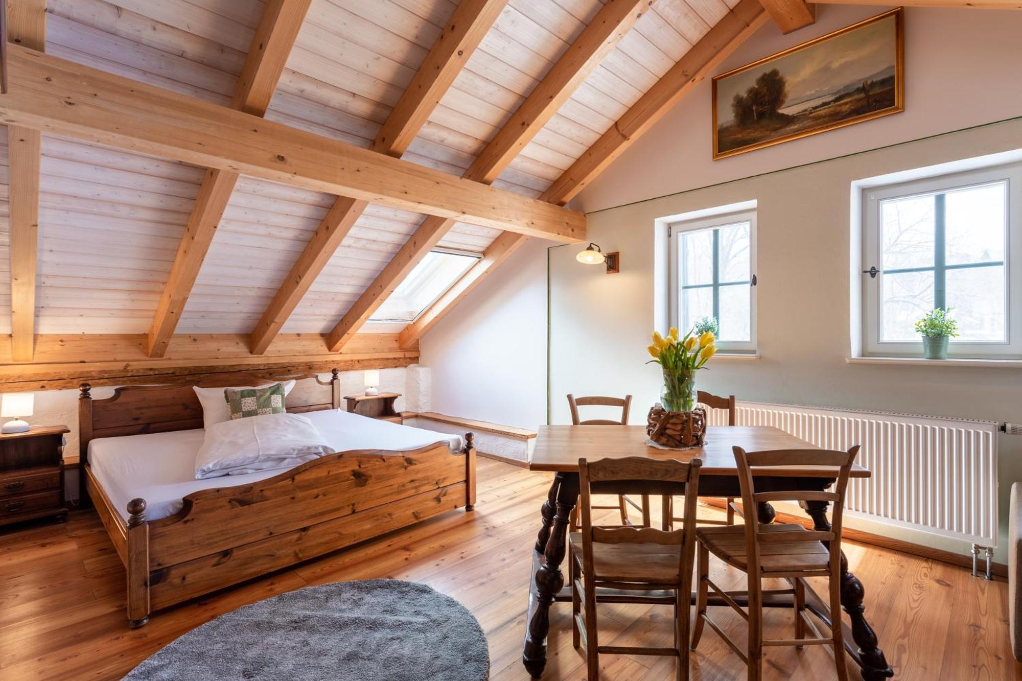 Wald Apartments Bei Schlossgaststaette Hohenberg - Seeshaupt, Suedlicher Stanberger See, Kostenfrei Parken, Ladestation Fuer Auto Und Fahrad, Wlan, Natur Pur Экстерьер фото