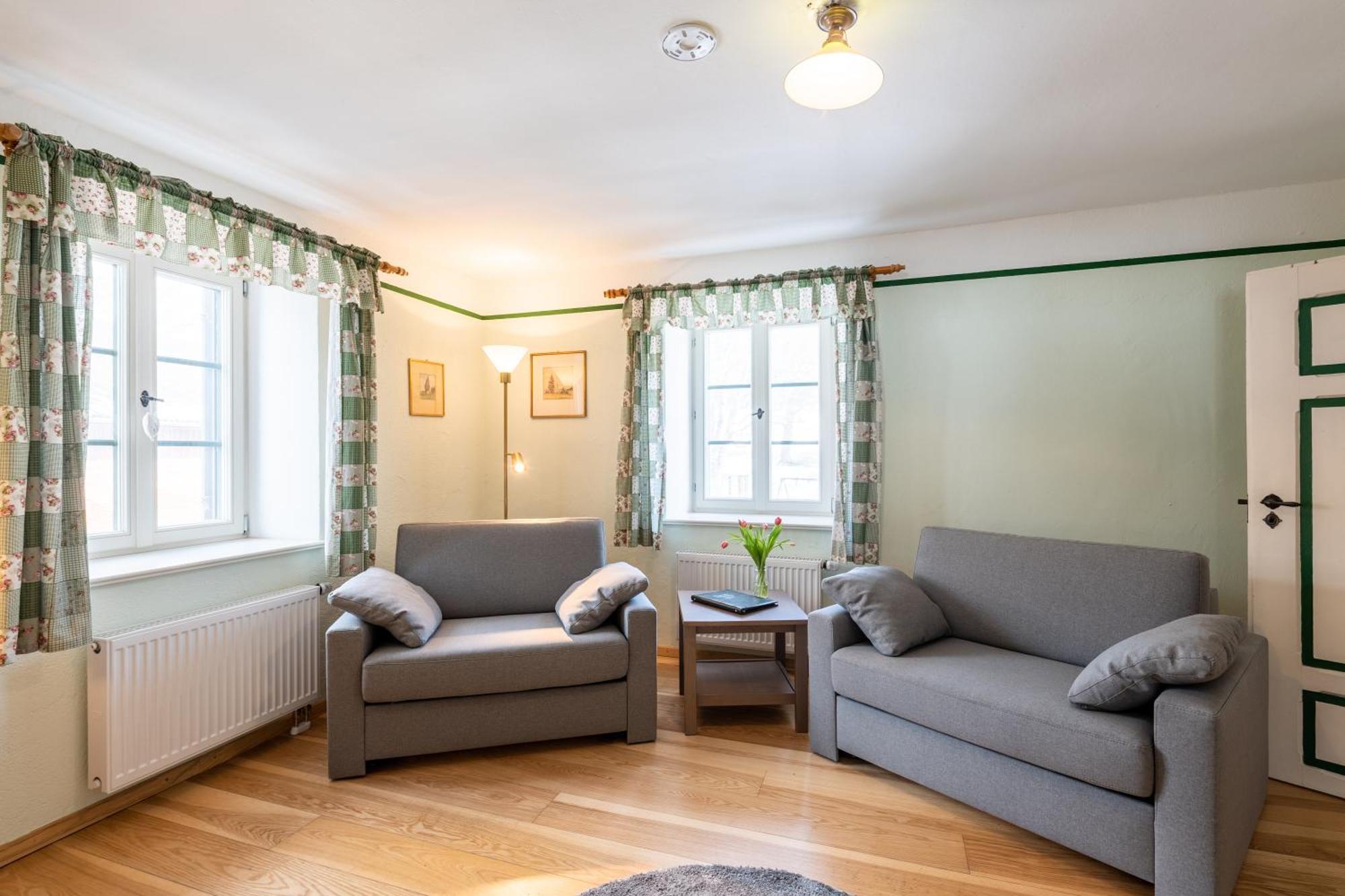 Wald Apartments Bei Schlossgaststaette Hohenberg - Seeshaupt, Suedlicher Stanberger See, Kostenfrei Parken, Ladestation Fuer Auto Und Fahrad, Wlan, Natur Pur Экстерьер фото