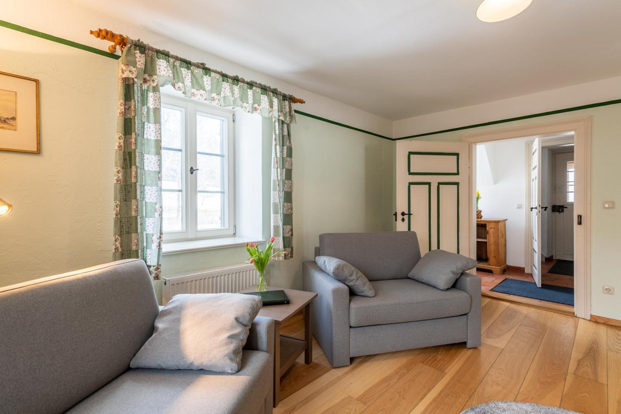 Wald Apartments Bei Schlossgaststaette Hohenberg - Seeshaupt, Suedlicher Stanberger See, Kostenfrei Parken, Ladestation Fuer Auto Und Fahrad, Wlan, Natur Pur Экстерьер фото