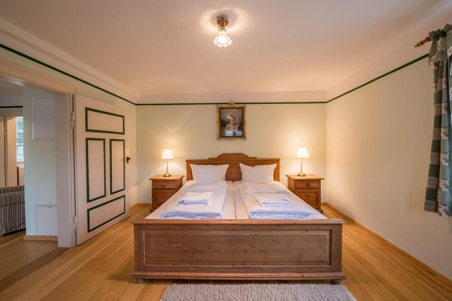 Wald Apartments Bei Schlossgaststaette Hohenberg - Seeshaupt, Suedlicher Stanberger See, Kostenfrei Parken, Ladestation Fuer Auto Und Fahrad, Wlan, Natur Pur Экстерьер фото